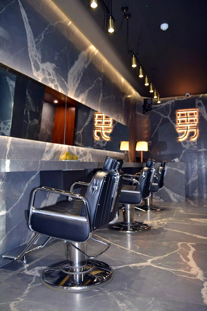 Calacatta Black 160 x 320 cm