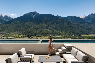 White Dust 120 x 120 cm